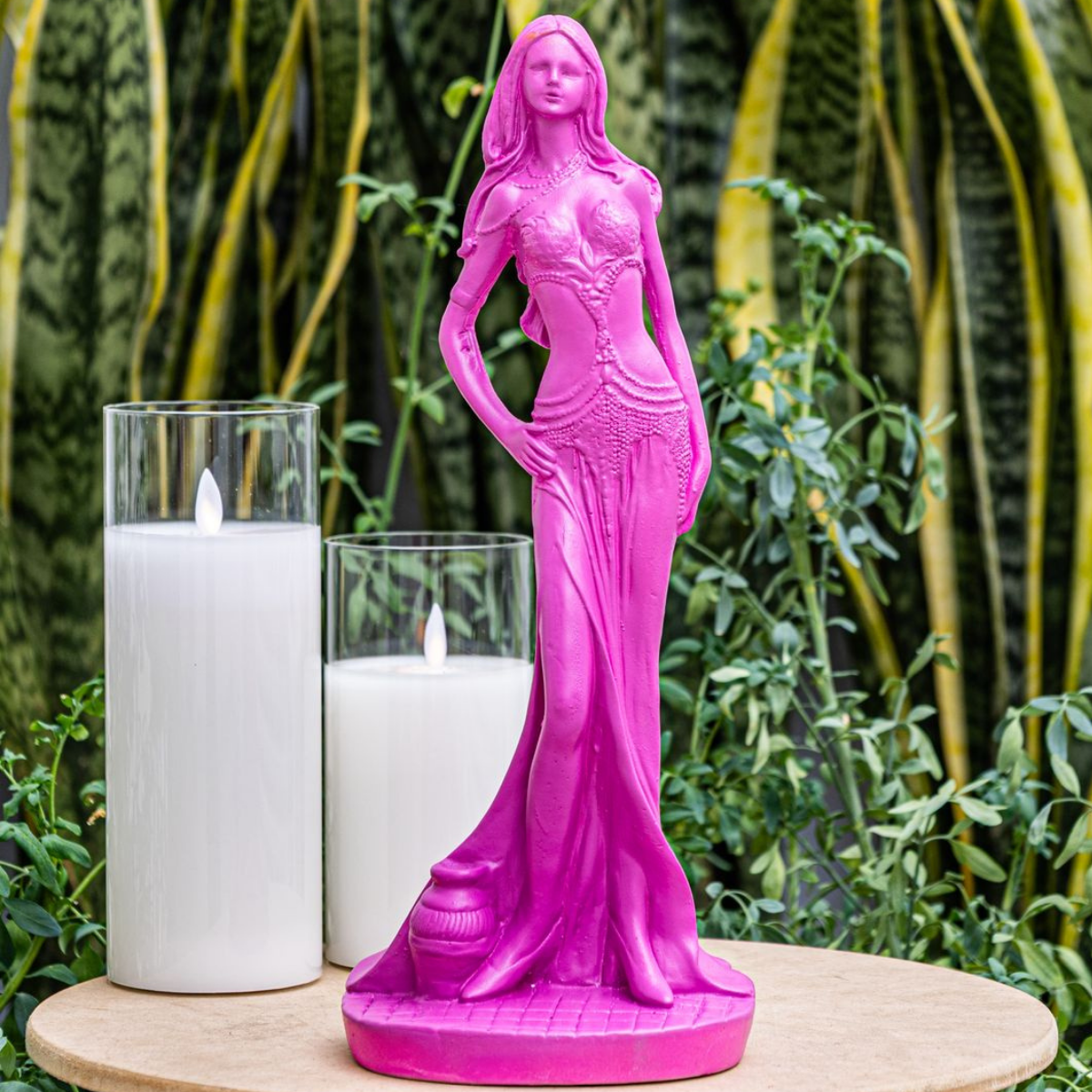 Escultura Pomba Gira Barbara Goy 30cm