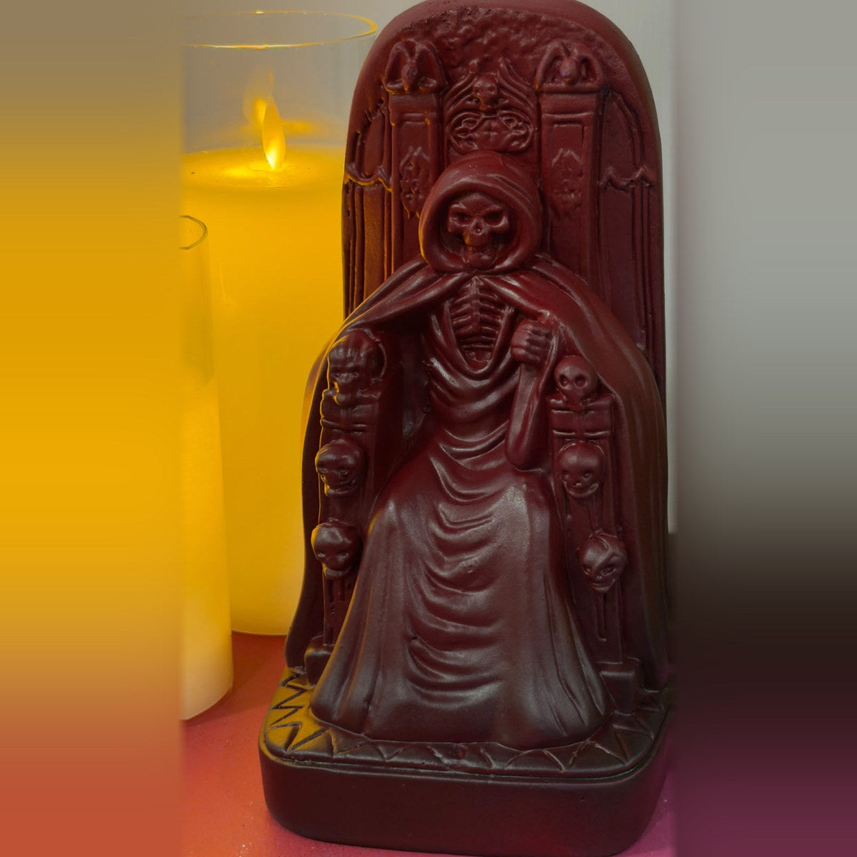 Estátua Exú Caveira no Trono Vinho Barbara Goy 22cm